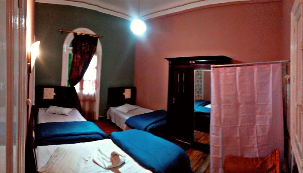 Hi Nile Plaza Hostel Kairo Exteriör bild