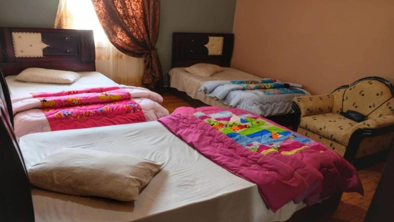 Hi Nile Plaza Hostel Kairo Exteriör bild