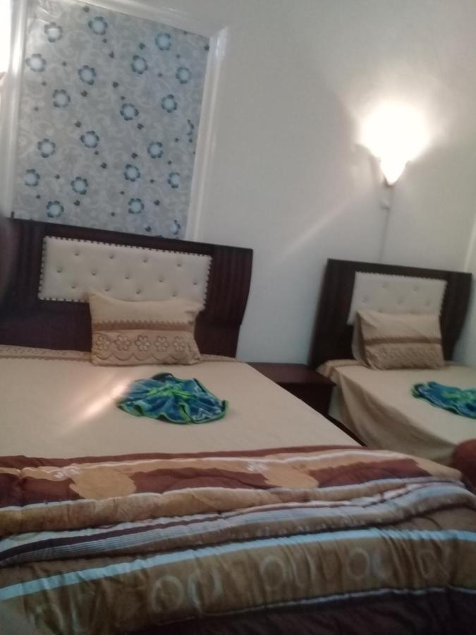 Hi Nile Plaza Hostel Kairo Exteriör bild